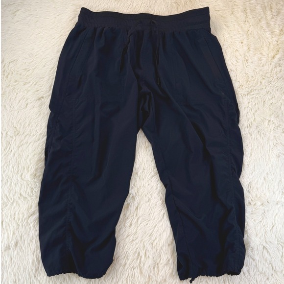 Spyder Activewear Black Cropped Pants XL Drawstring Waist Athleisure Joggers - Picture 1 of 14
